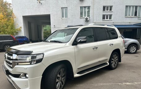 Toyota Land Cruiser 200, 2017 год, 5 800 000 рублей, 7 фотография