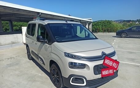 Citroen Berlingo III, 2021 год, 1 870 000 рублей, 2 фотография