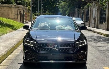 Volkswagen Passat B8 рестайлинг, 2022 год, 1 850 000 рублей, 2 фотография