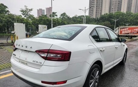 Skoda Octavia IV, 2021 год, 1 850 000 рублей, 8 фотография
