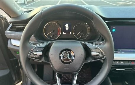 Skoda Octavia IV, 2021 год, 1 850 000 рублей, 9 фотография