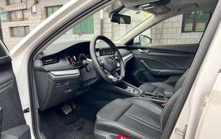 Skoda Octavia IV, 2021 год, 1 850 000 рублей, 10 фотография