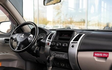 Mitsubishi Pajero Sport II рестайлинг, 2011 год, 1 450 000 рублей, 10 фотография