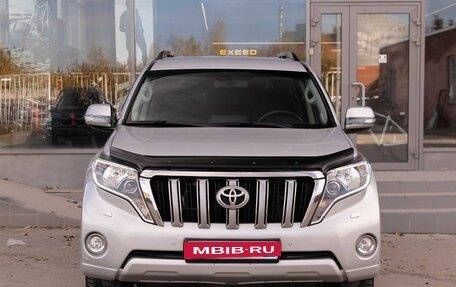 Toyota Land Cruiser Prado 150 рестайлинг 2, 2015 год, 3 800 000 рублей, 2 фотография