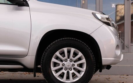 Toyota Land Cruiser Prado 150 рестайлинг 2, 2015 год, 3 800 000 рублей, 9 фотография