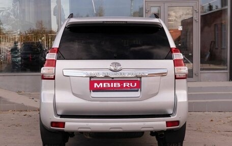 Toyota Land Cruiser Prado 150 рестайлинг 2, 2015 год, 3 800 000 рублей, 6 фотография