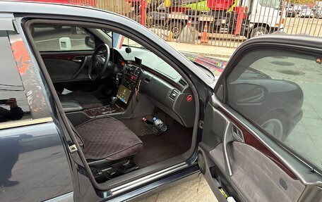 Mercedes-Benz E-Класс, 2001 год, 450 000 рублей, 10 фотография
