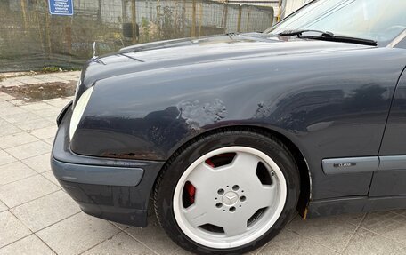 Mercedes-Benz E-Класс, 2001 год, 450 000 рублей, 14 фотография