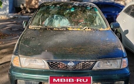 Nissan Almera, 2000 год, 60 000 рублей, 1 фотография