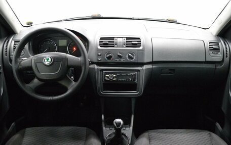 Skoda Fabia II, 2012 год, 400 000 рублей, 14 фотография