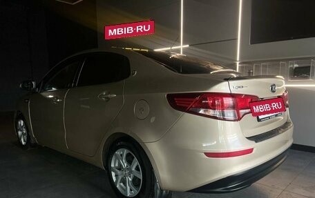 KIA Rio III рестайлинг, 2015 год, 1 000 000 рублей, 5 фотография