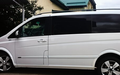 Mercedes-Benz Viano, 2013 год, 2 500 000 рублей, 2 фотография