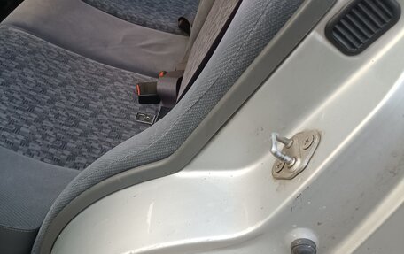 Suzuki Swift II, 2003 год, 265 000 рублей, 21 фотография