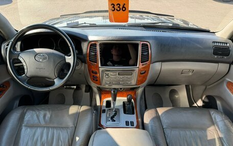 Toyota Land Cruiser 100 рестайлинг 2, 2006 год, 2 629 000 рублей, 16 фотография