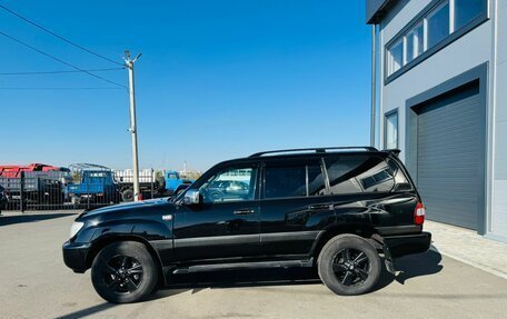 Toyota Land Cruiser 100 рестайлинг 2, 2006 год, 2 629 000 рублей, 3 фотография