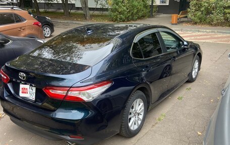 Toyota Camry, 2019 год, 2 300 000 рублей, 3 фотография