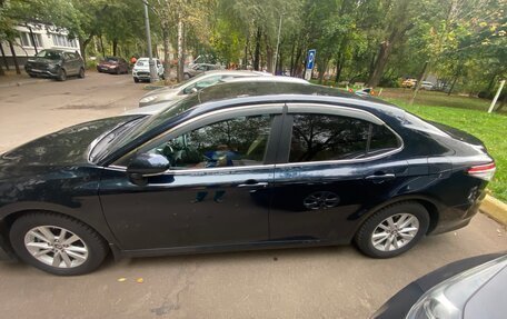 Toyota Camry, 2019 год, 2 300 000 рублей, 5 фотография