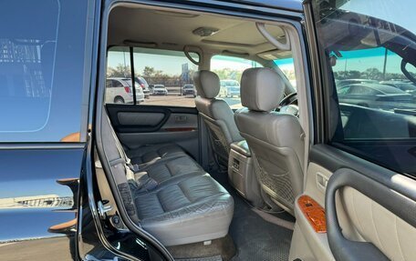 Toyota Land Cruiser 100 рестайлинг 2, 2006 год, 2 629 000 рублей, 18 фотография