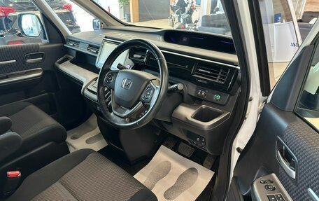 Honda Stepwgn IV, 2016 год, 2 129 000 рублей, 10 фотография