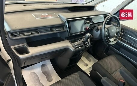 Honda Stepwgn IV, 2016 год, 2 129 000 рублей, 13 фотография