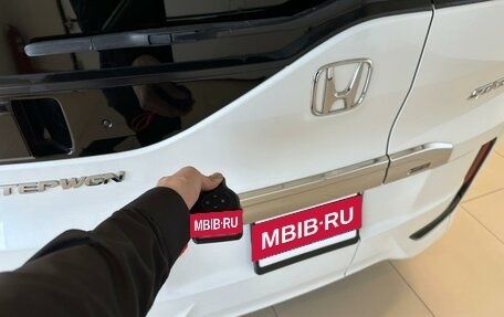 Honda Stepwgn IV, 2016 год, 2 129 000 рублей, 25 фотография