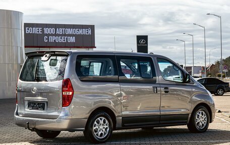 Hyundai Grand Starex Grand Starex I рестайлинг 2, 2011 год, 1 495 000 рублей, 6 фотография