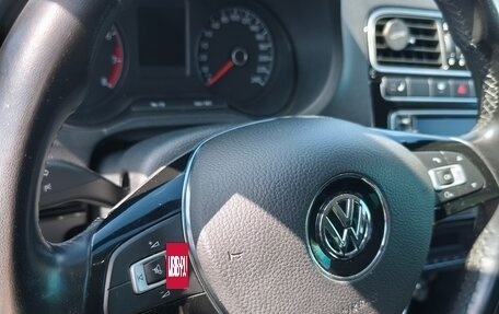 Volkswagen Polo VI (EU Market), 2018 год, 1 250 000 рублей, 25 фотография