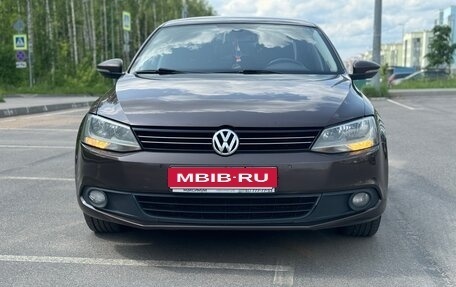 Volkswagen Jetta VI, 2014 год, 950 000 рублей, 3 фотография