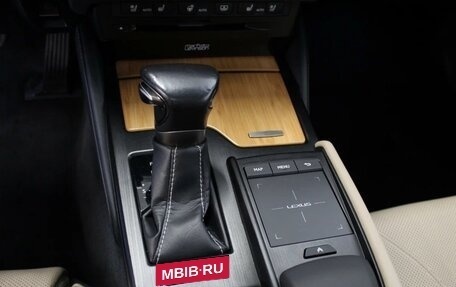 Lexus ES VII, 2018 год, 4 700 000 рублей, 13 фотография
