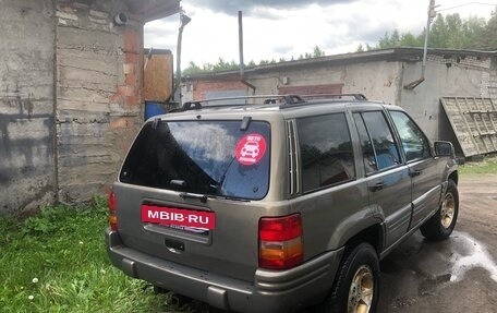 Jeep Grand Cherokee, 1995 год, 900 000 рублей, 2 фотография