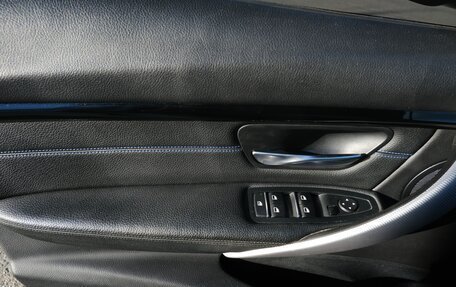 BMW 3 серия, 2018 год, 2 350 000 рублей, 18 фотография