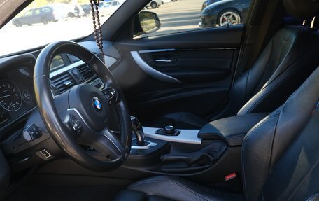 BMW 3 серия, 2018 год, 2 350 000 рублей, 14 фотография