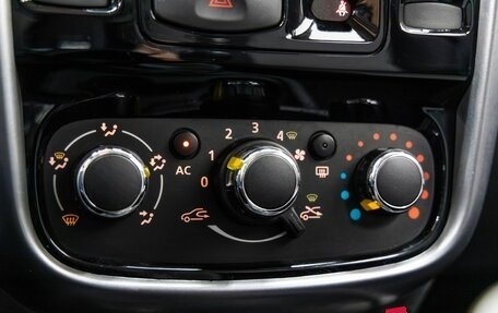 Renault Duster I рестайлинг, 2014 год, 1 148 000 рублей, 28 фотография