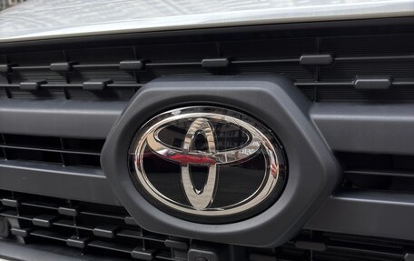 Toyota RAV4, 2025 год, 3 920 000 рублей, 7 фотография