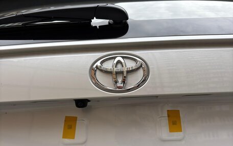 Toyota RAV4, 2025 год, 3 920 000 рублей, 10 фотография
