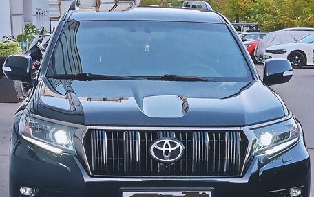 Toyota Land Cruiser Prado 150 рестайлинг 2, 2021 год, 7 300 000 рублей, 9 фотография