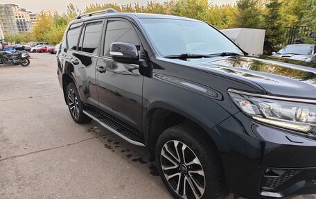 Toyota Land Cruiser Prado 150 рестайлинг 2, 2021 год, 7 300 000 рублей, 8 фотография