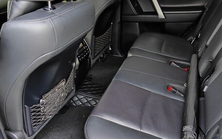 Toyota Land Cruiser Prado 150 рестайлинг 2, 2021 год, 7 300 000 рублей, 5 фотография