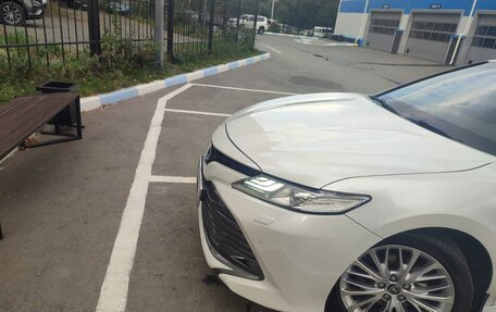 Toyota Camry, 2021 год, 3 160 000 рублей, 5 фотография