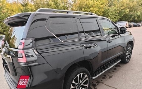 Toyota Land Cruiser Prado 150 рестайлинг 2, 2021 год, 7 300 000 рублей, 7 фотография
