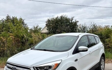 Ford Kuga III, 2016 год, 1 550 000 рублей, 2 фотография