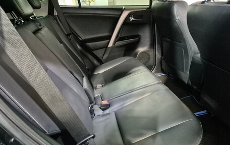 Toyota RAV4, 2016 год, 2 177 000 рублей, 13 фотография