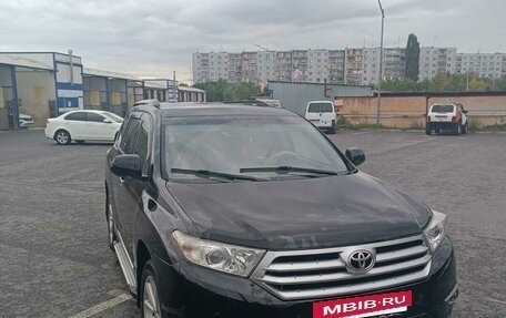 Toyota Highlander III, 2011 год, 2 300 000 рублей, 3 фотография