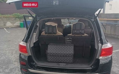 Toyota Highlander III, 2011 год, 2 300 000 рублей, 7 фотография