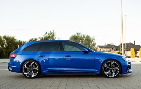 Audi RS 4, 2019 год, 5 580 000 рублей, 5 фотография