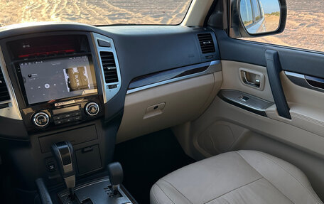 Mitsubishi Pajero IV, 2019 год, 3 550 000 рублей, 10 фотография
