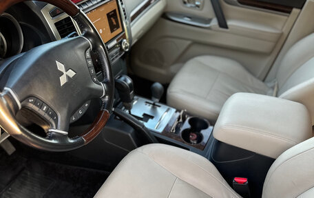 Mitsubishi Pajero IV, 2019 год, 3 550 000 рублей, 17 фотография