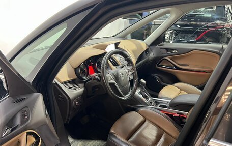 Opel Zafira C рестайлинг, 2013 год, 1 090 000 рублей, 9 фотография