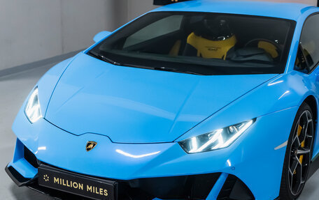 Lamborghini Huracán, 2022 год, 26 990 000 рублей, 2 фотография