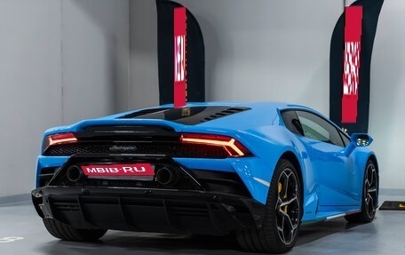 Lamborghini Huracán, 2022 год, 26 990 000 рублей, 13 фотография